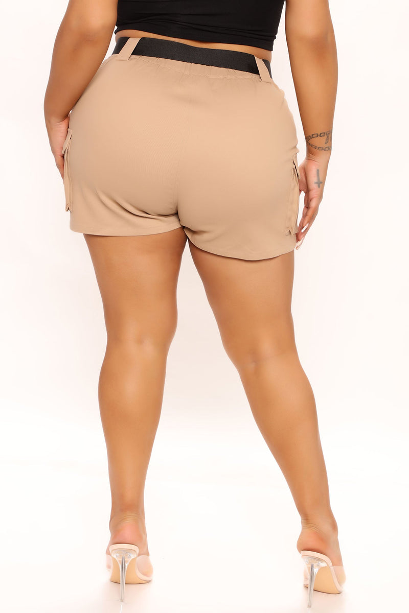 Shorts Cargo com Fivela